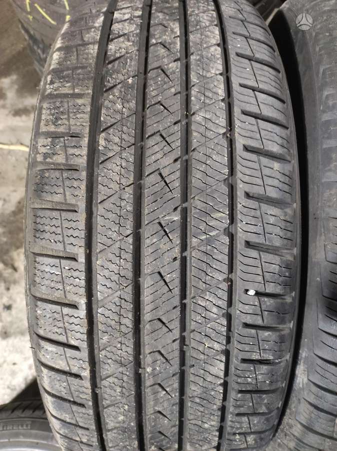 Vredestein, всесезонные 235/45 R20
