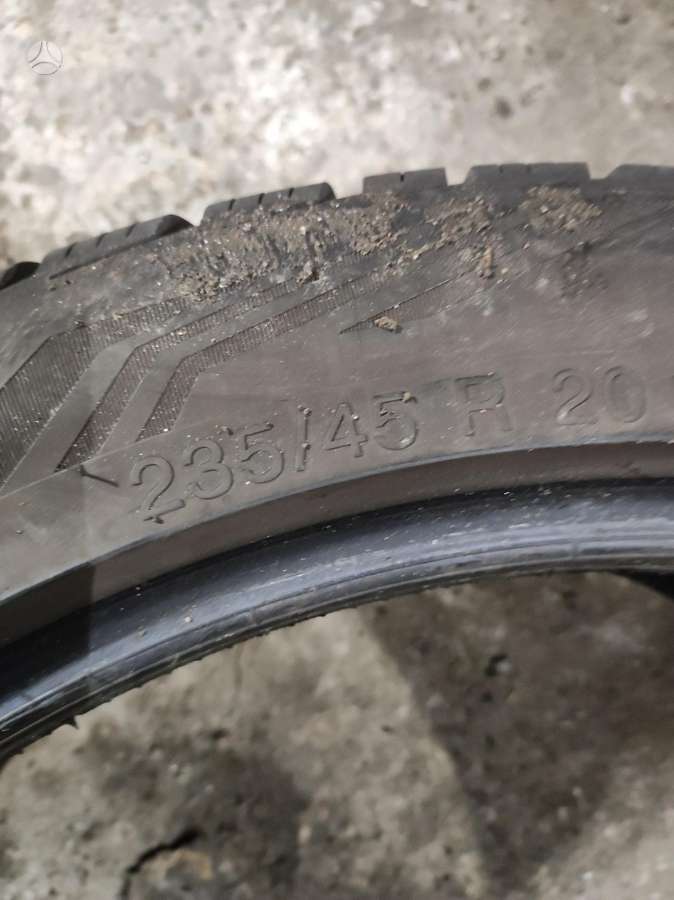 Vredestein, universalios 235/45 R20