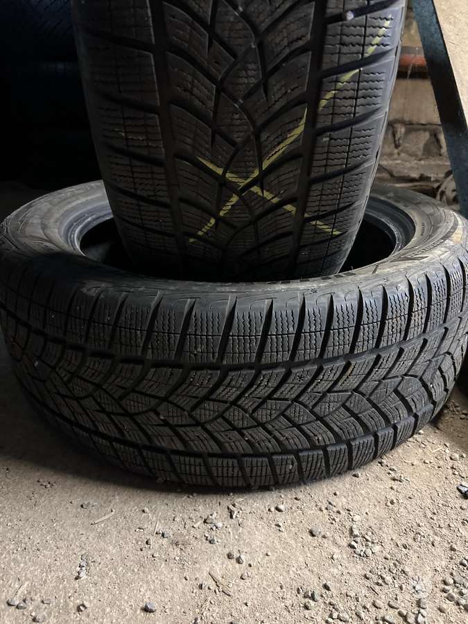Goodyear ULTRAGRIP ICE SUV, winter 255/50 R20