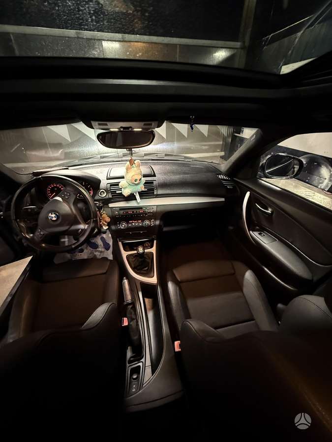 BMW 118, 2.0 l., Хэтчбек