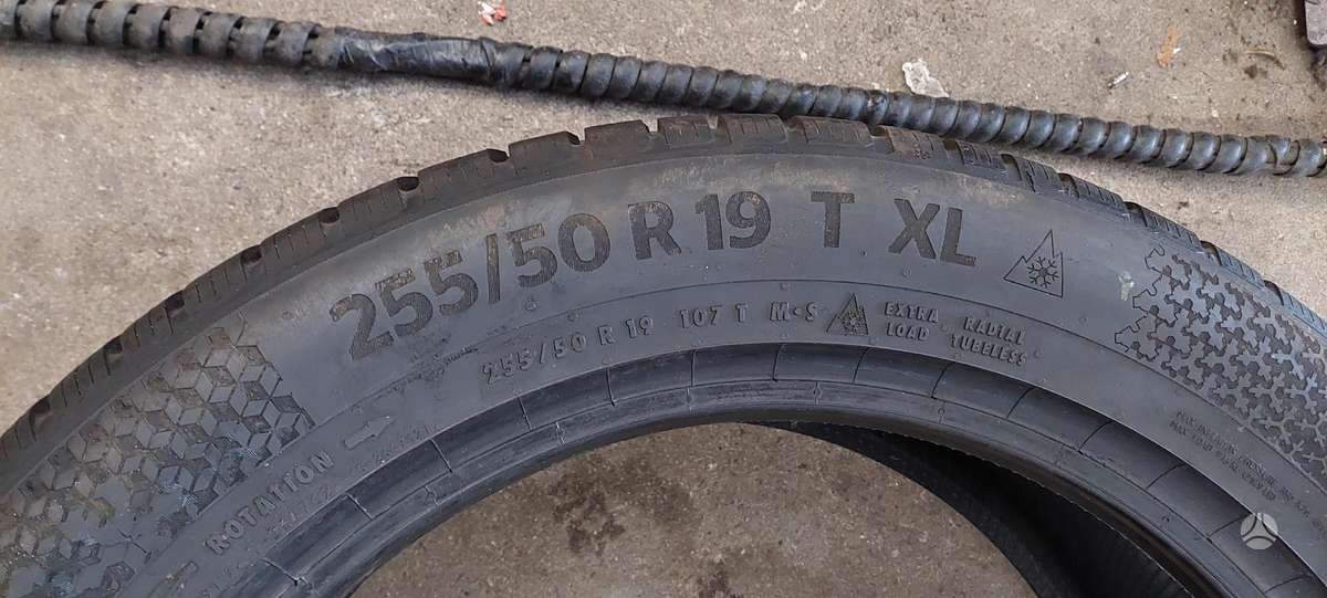 Continental, зимние 255/50 R19