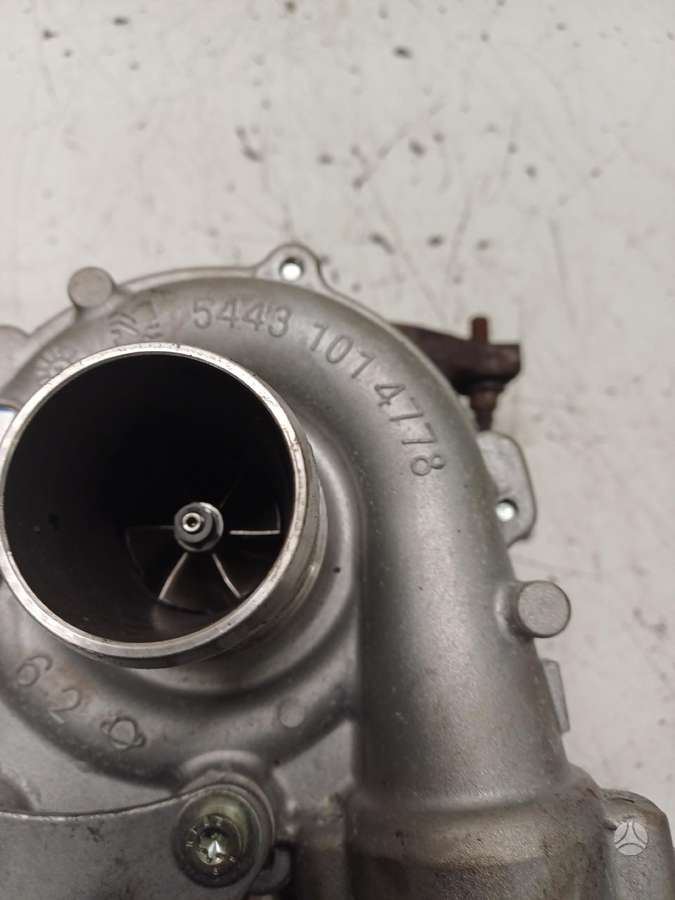 Opel Vivaro, 54389880017, детали двигателя