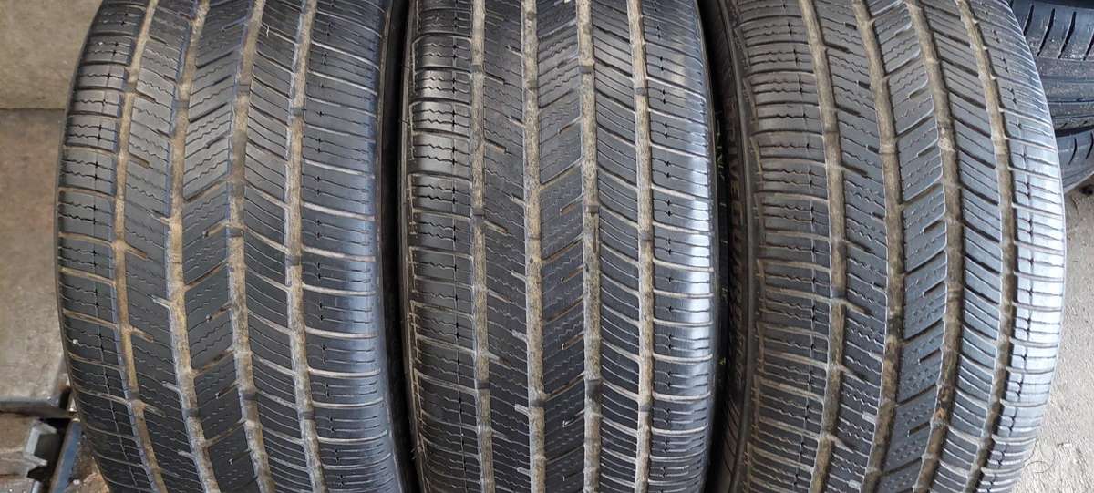 Bridgestone, vasaras 245/45 R19