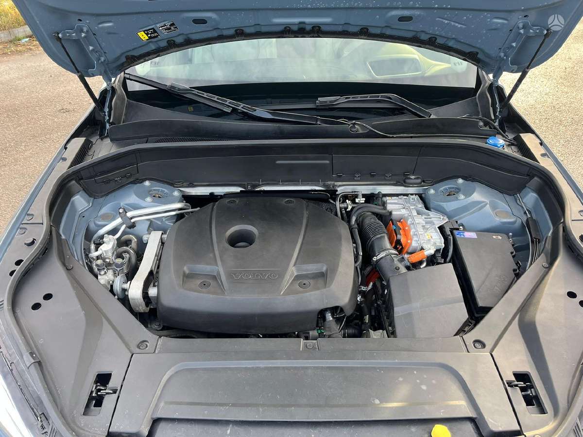 Volvo XC90 - 10