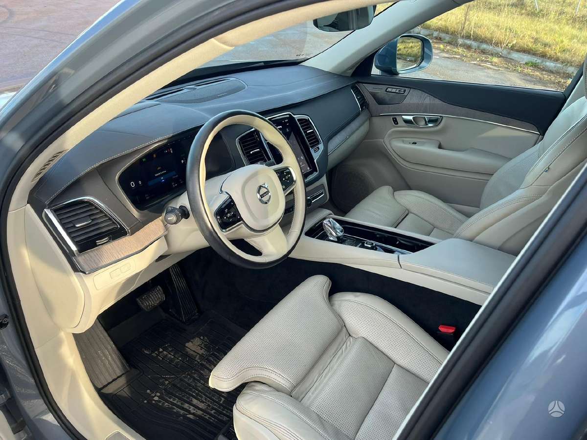 Volvo XC90 - 7