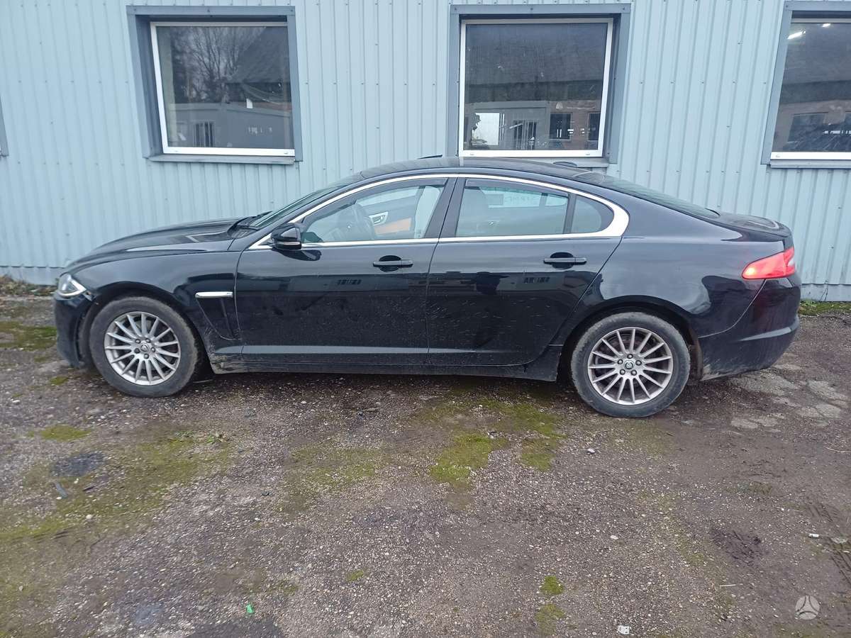 Jaguar XF for parts. Coloe code pec
