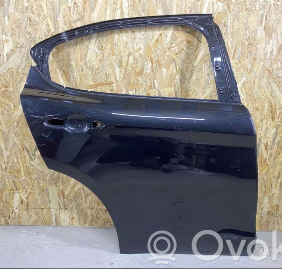 Alfa Romeo Stelvio durys, sparnai