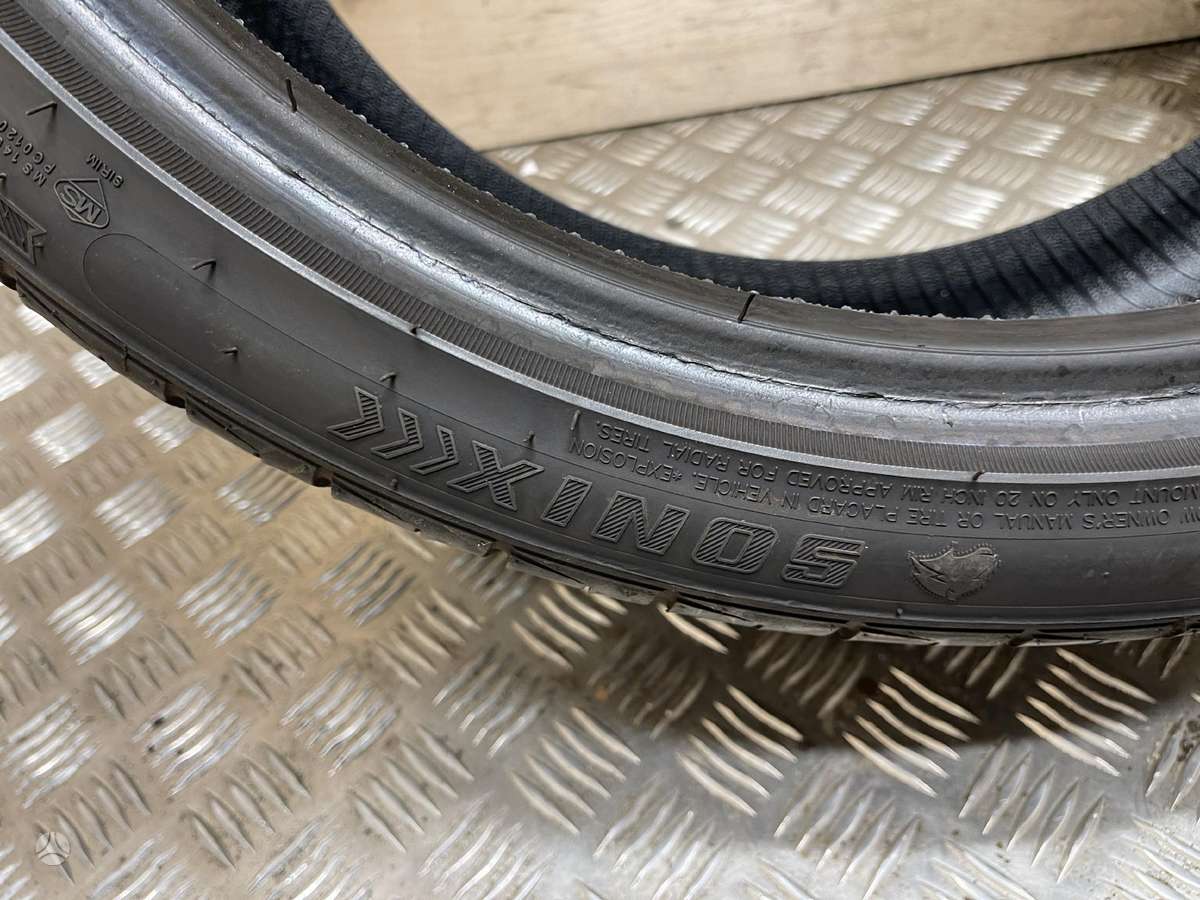 Sonix PRIME UHP 08, summer 255/35 R20