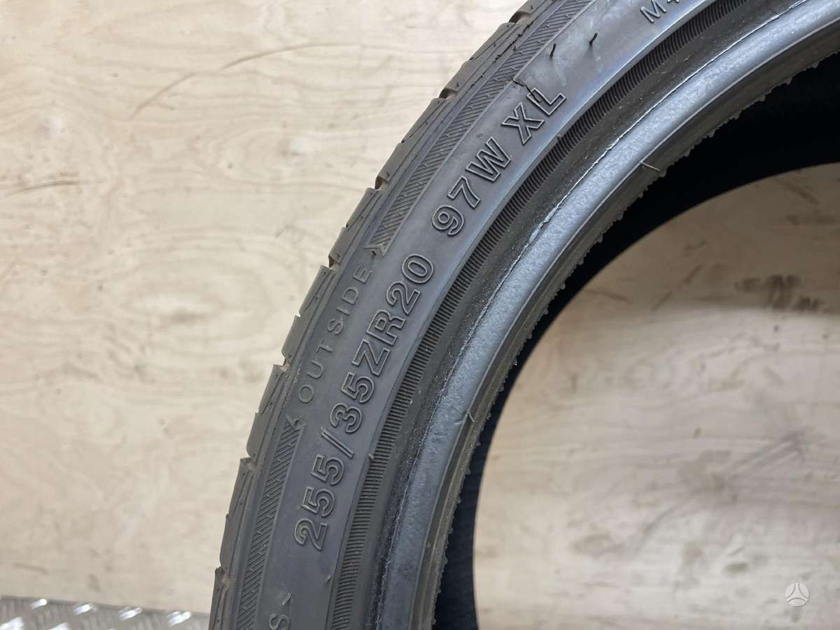 Sonix PRIME UHP 08, summer 255/35 R20
