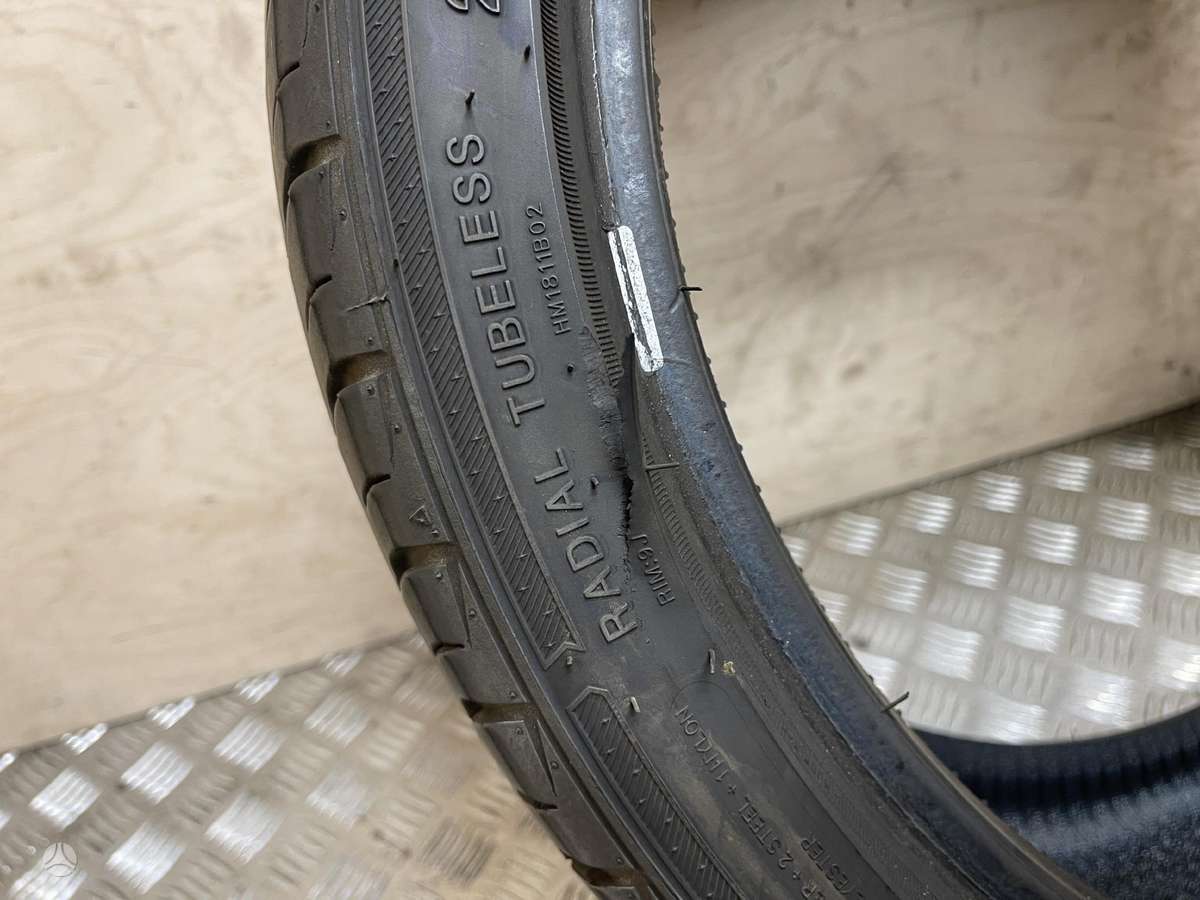 Sonix PRIME UHP 08, summer 255/35 R20
