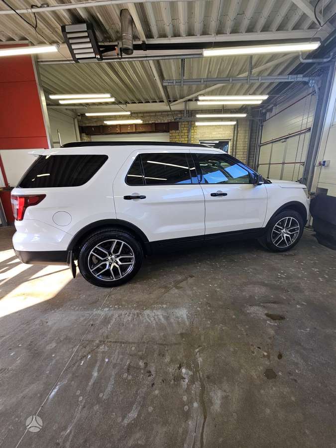 Ford Explorer, 3.5 l., Внедорожник / Кроссовер