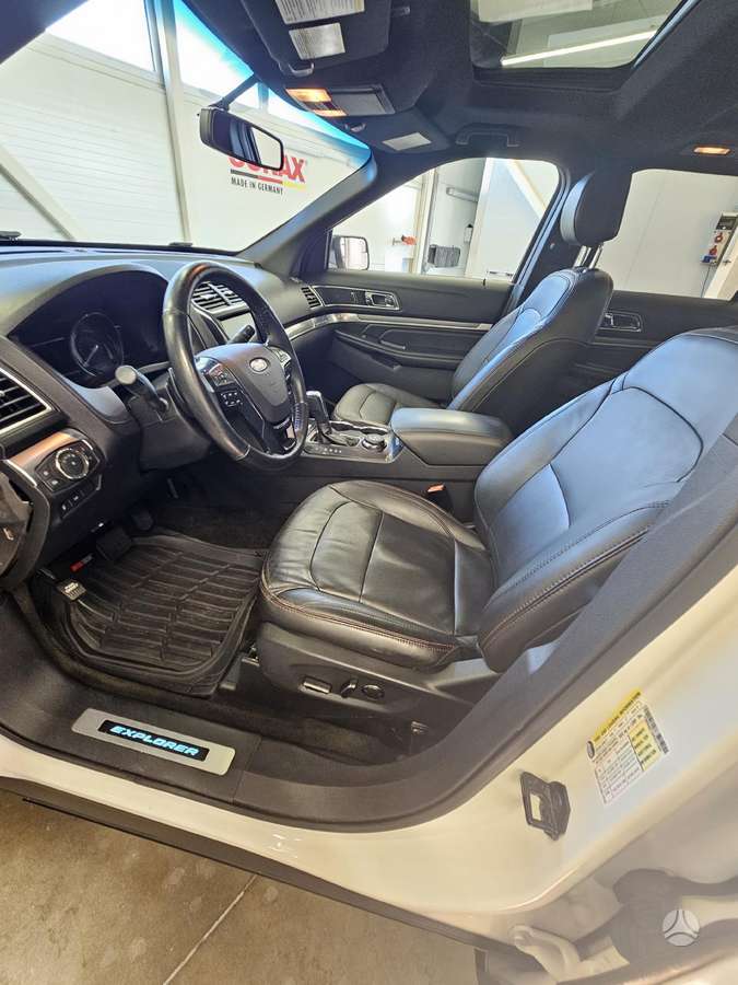 Ford Explorer, 3.5 l., Внедорожник / Кроссовер