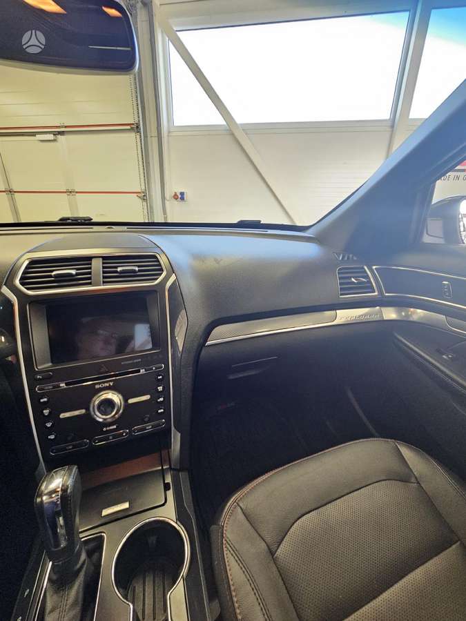Ford Explorer, 3.5 l., Внедорожник / Кроссовер