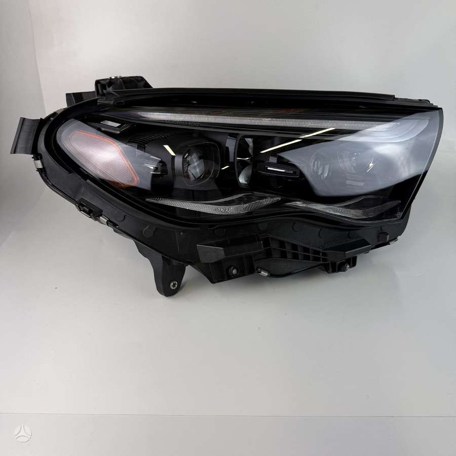 Mercedes-Benz E klasė lights