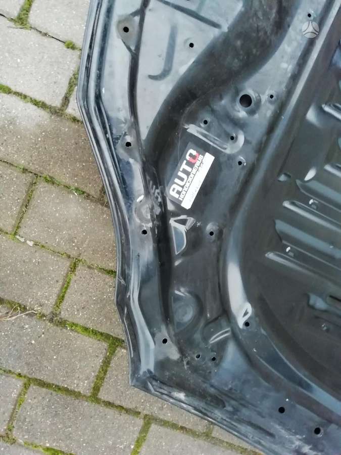 Lexus IS klasė r slenkstis