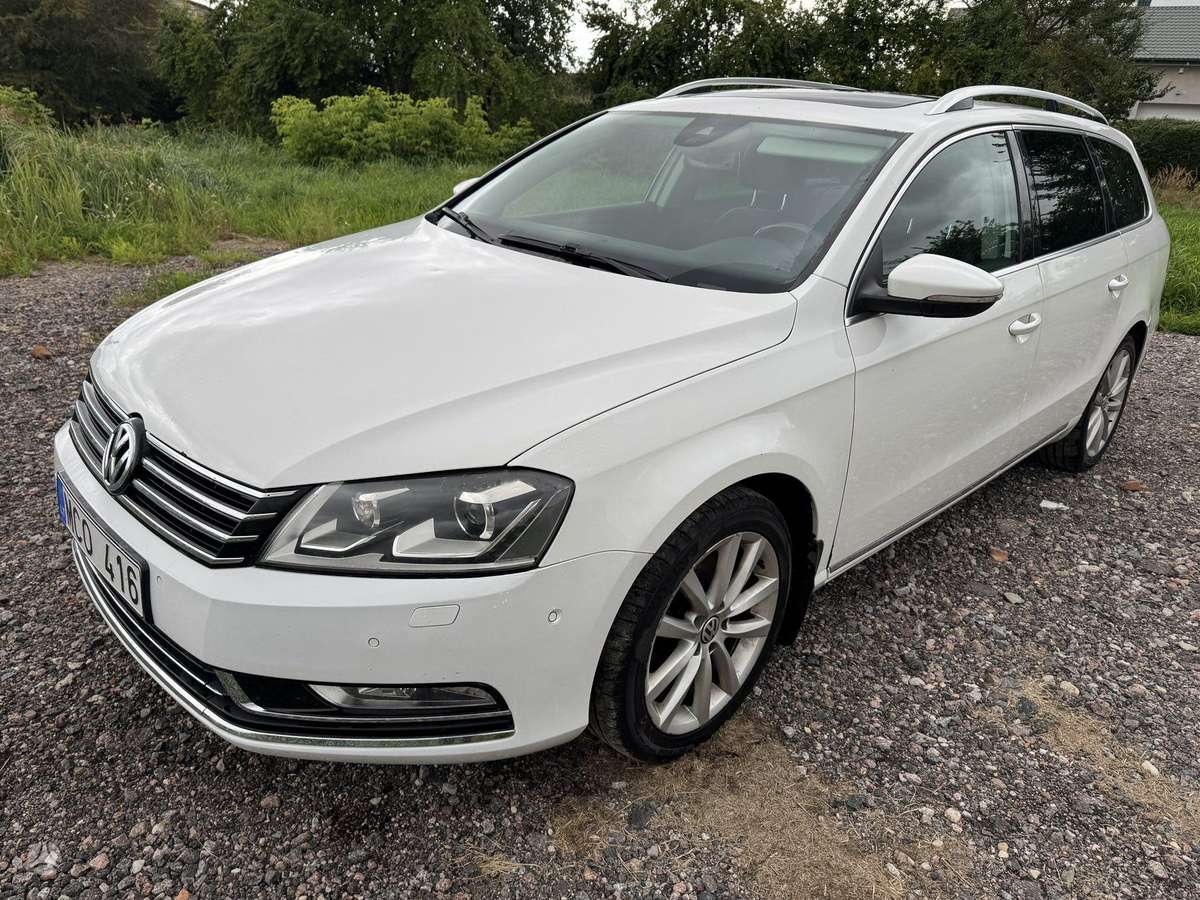Volkswagen Passat - 2
