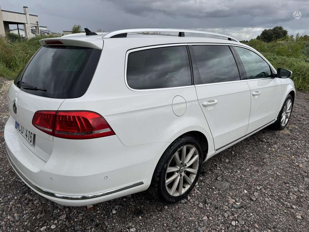 Volkswagen Passat - 12