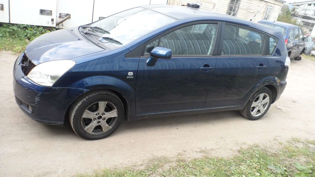 Toyota Corolla Verso rezerves daļās