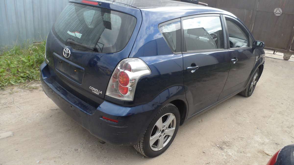 Toyota Corolla Verso for parts