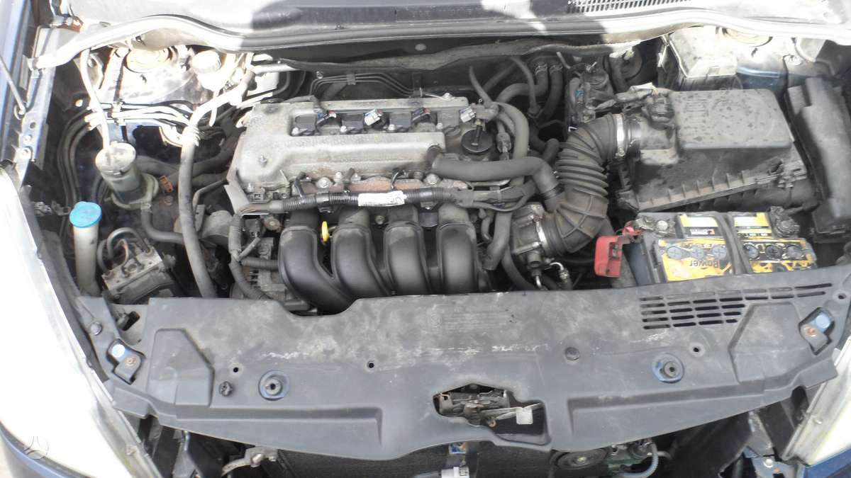 Toyota Corolla Verso rezerves daļās