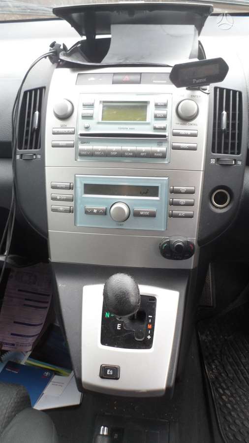 Toyota Corolla Verso rezerves daļās