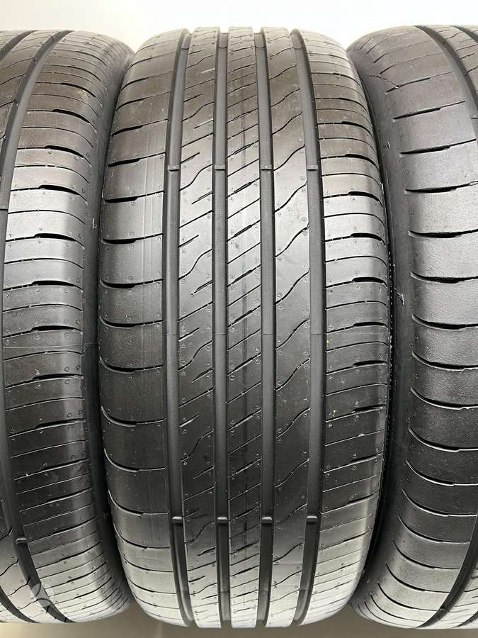 Goodyear Efficient Grip 2 2023m, vasarinės 215/55 R18