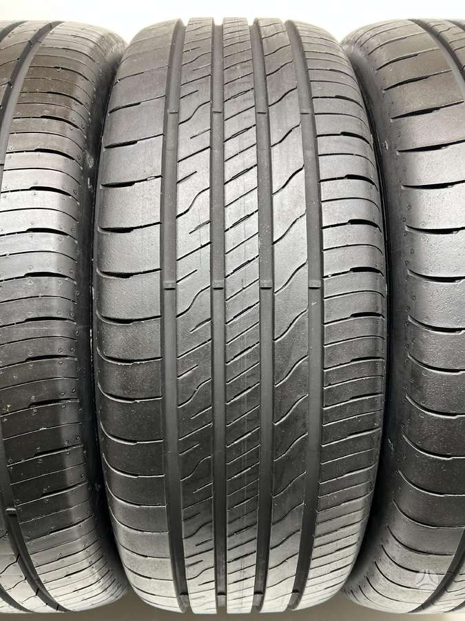 Goodyear Efficient Grip 2 2023m, летние 215/55 R18