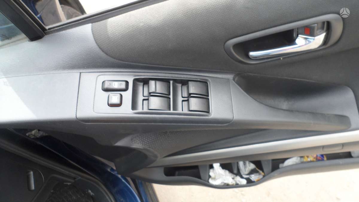 Toyota Corolla Verso rezerves daļās