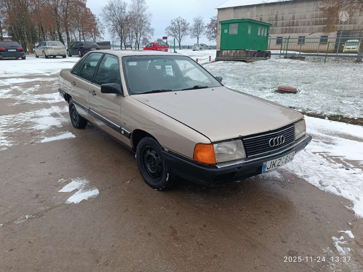 Audi 100, 2.0 l., sedanas