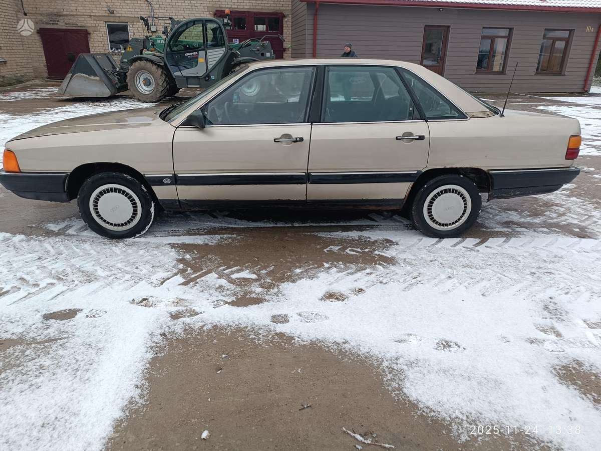 Audi 100, 2.0 l., sedanas