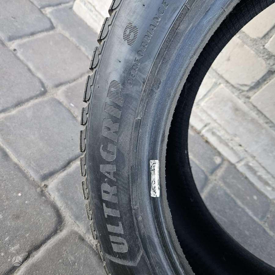 Goodyear, зимние 245/45 R18