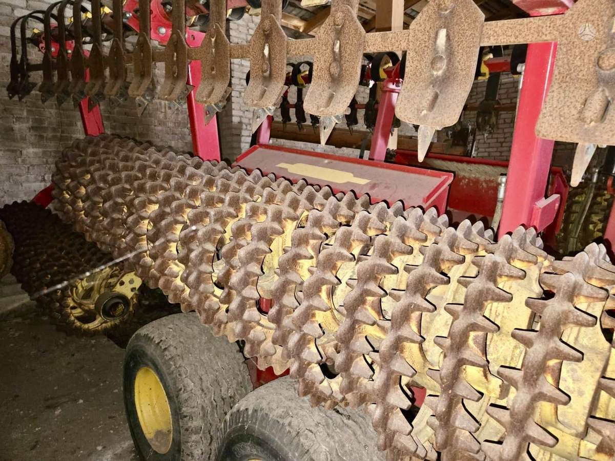 Vaderstad Rexius 1020, žemės dirbimo / ruošimo technika