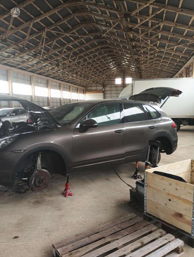 Porsche Cayenne по частям