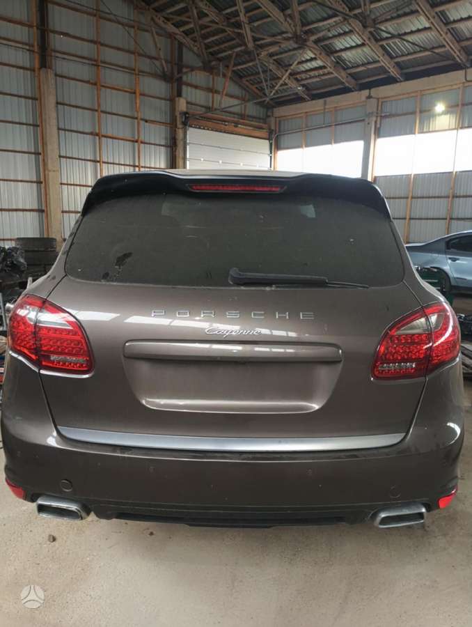 Porsche Cayenne по частям