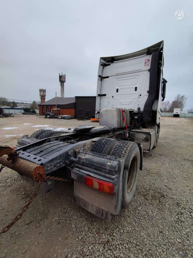 Mercedes-Benz MP4, sunkvežimiai