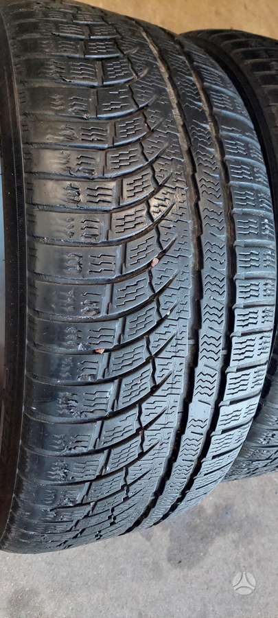 Nokian, зимние 245/40 R20