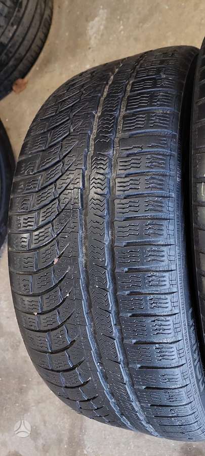 Nokian, žieminės 245/40 R20