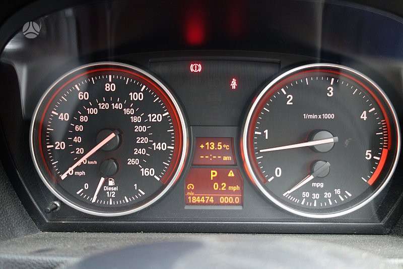 BMW 330 dalimis. Bmw e90 330d 2008m spalva sparkling graphite metal