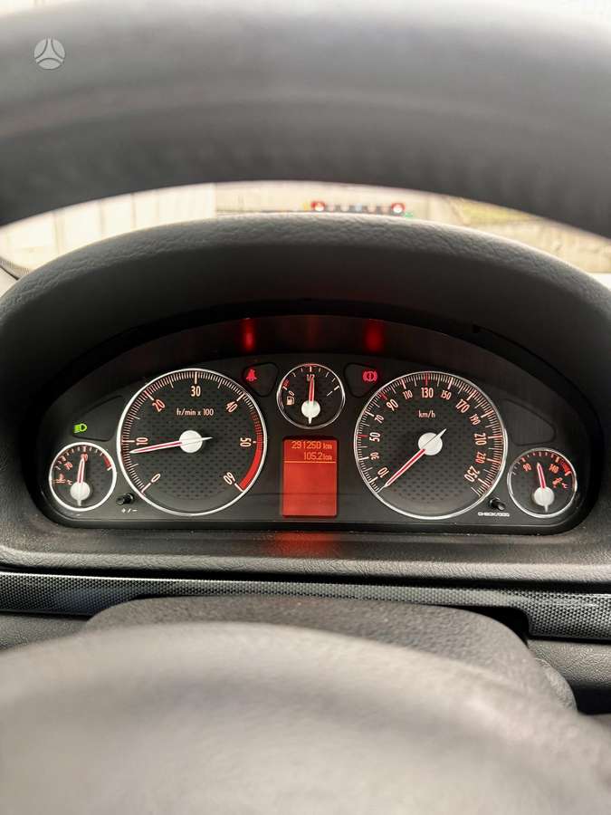 Peugeot 407 - 11