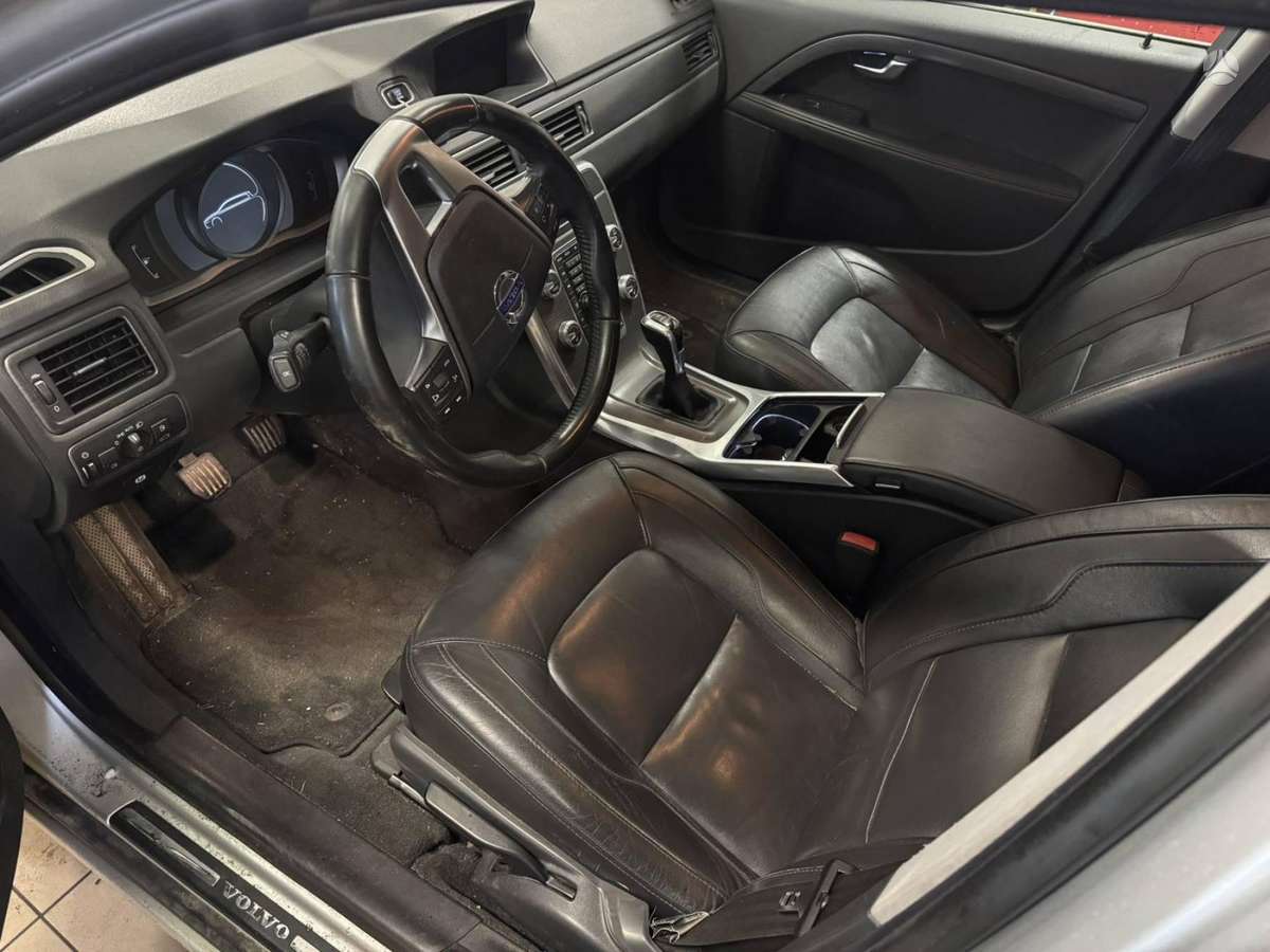 Volvo V70 по частям