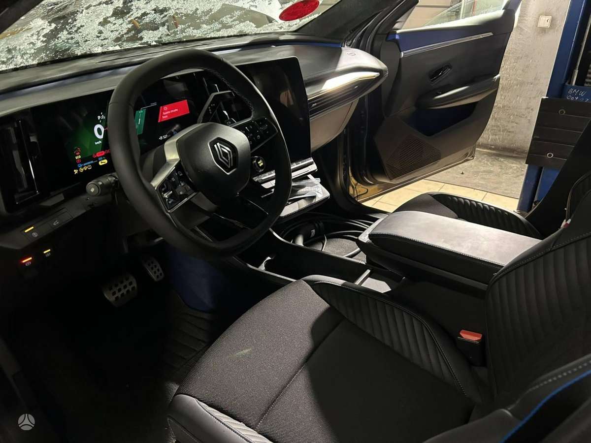 Renault Scenic dalimis
