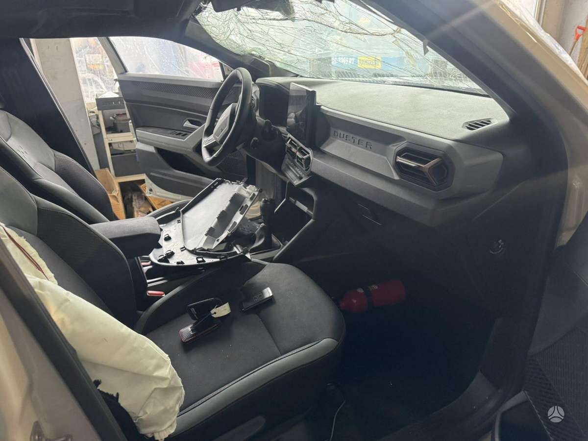 Dacia Duster for parts