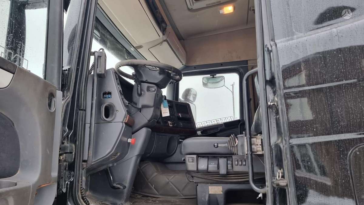 Scania R580 V8, double sleeper