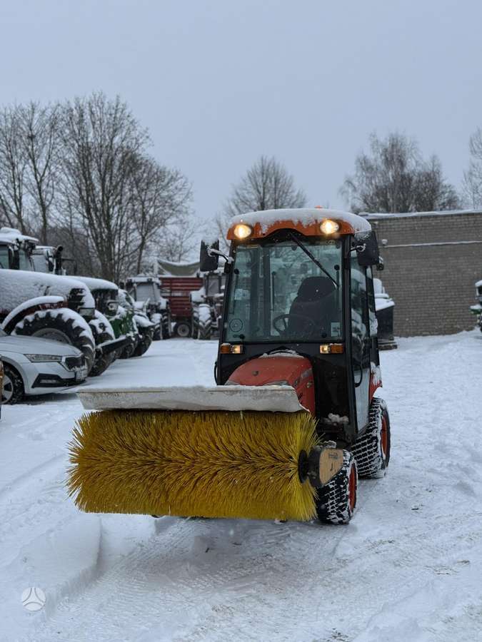 Kubota BX 2350 4WD, тракторы