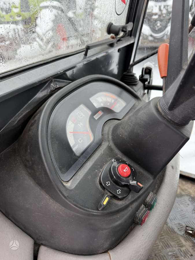 Kubota BX 2350 4WD, тракторы
