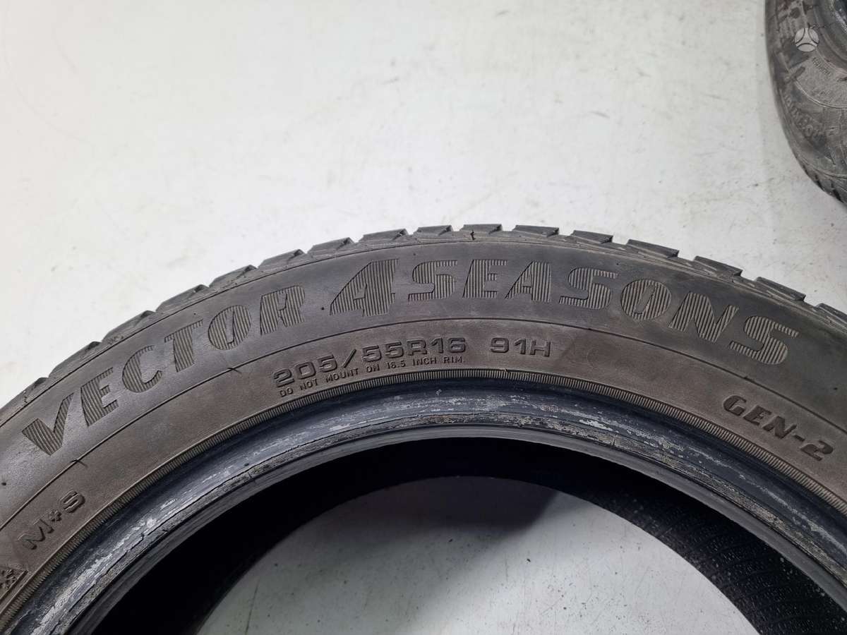 Goodyear 6mm, всесезонные 205/55 R16
