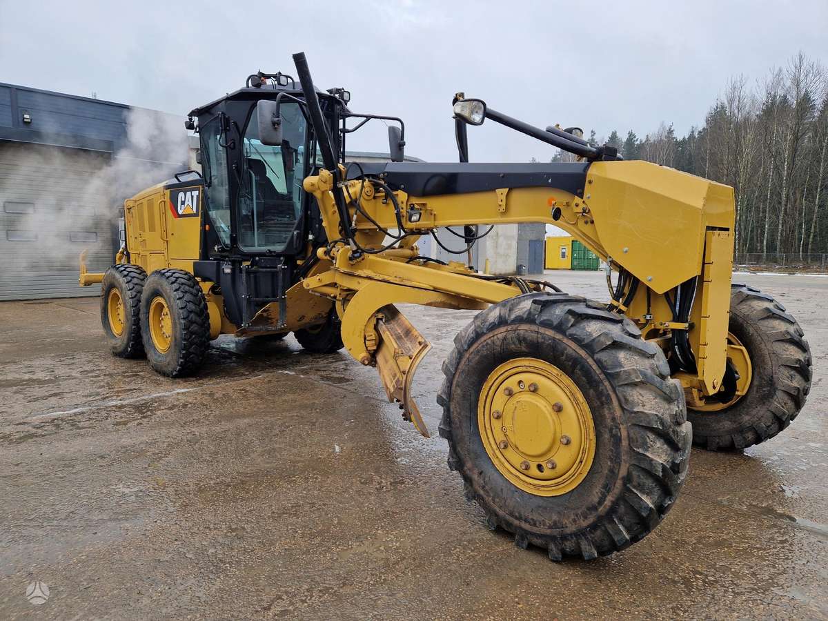 Caterpillar 12M3AWD, greideriai
