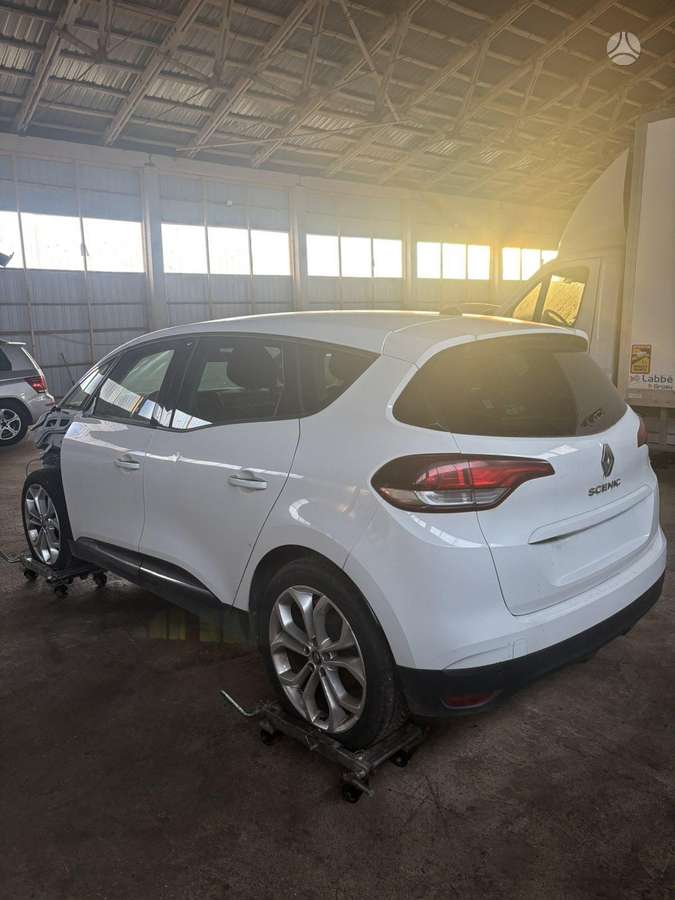 Renault Scenic по частям