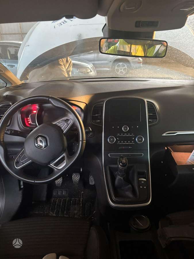 Renault Scenic по частям