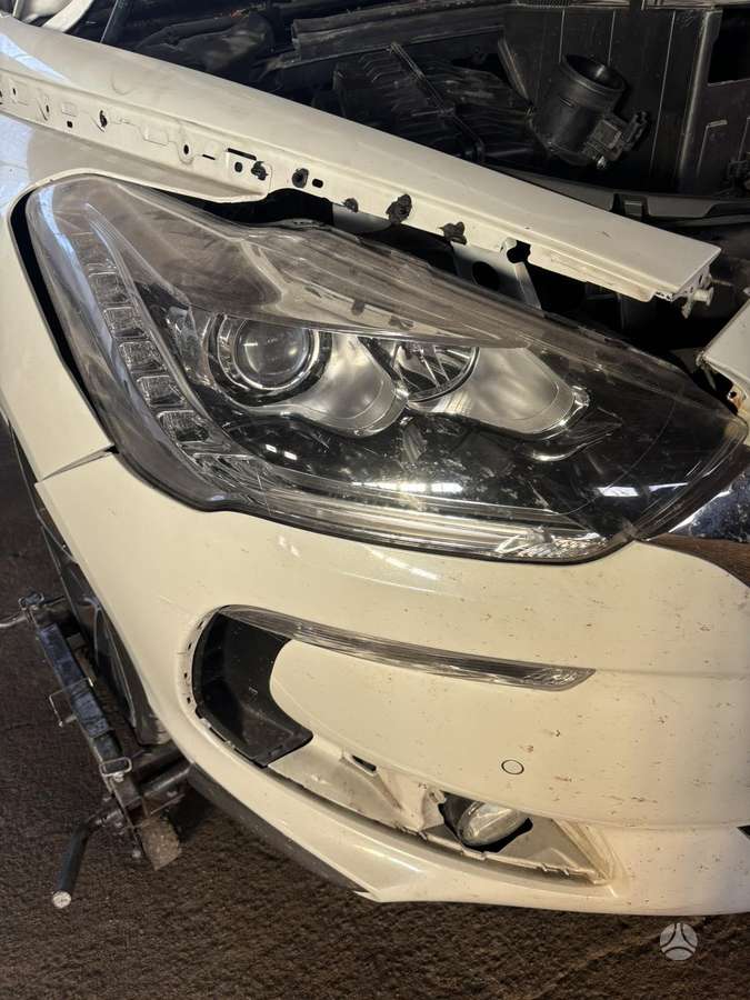 Citroen DS5 for parts